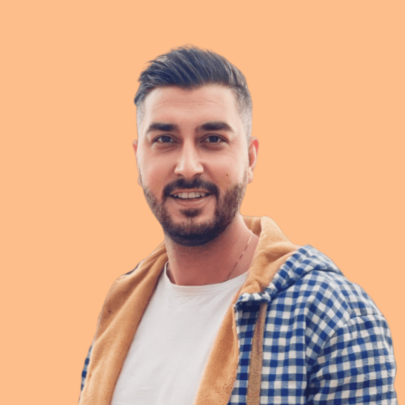 پرتره امیر زارع، طراح محصول